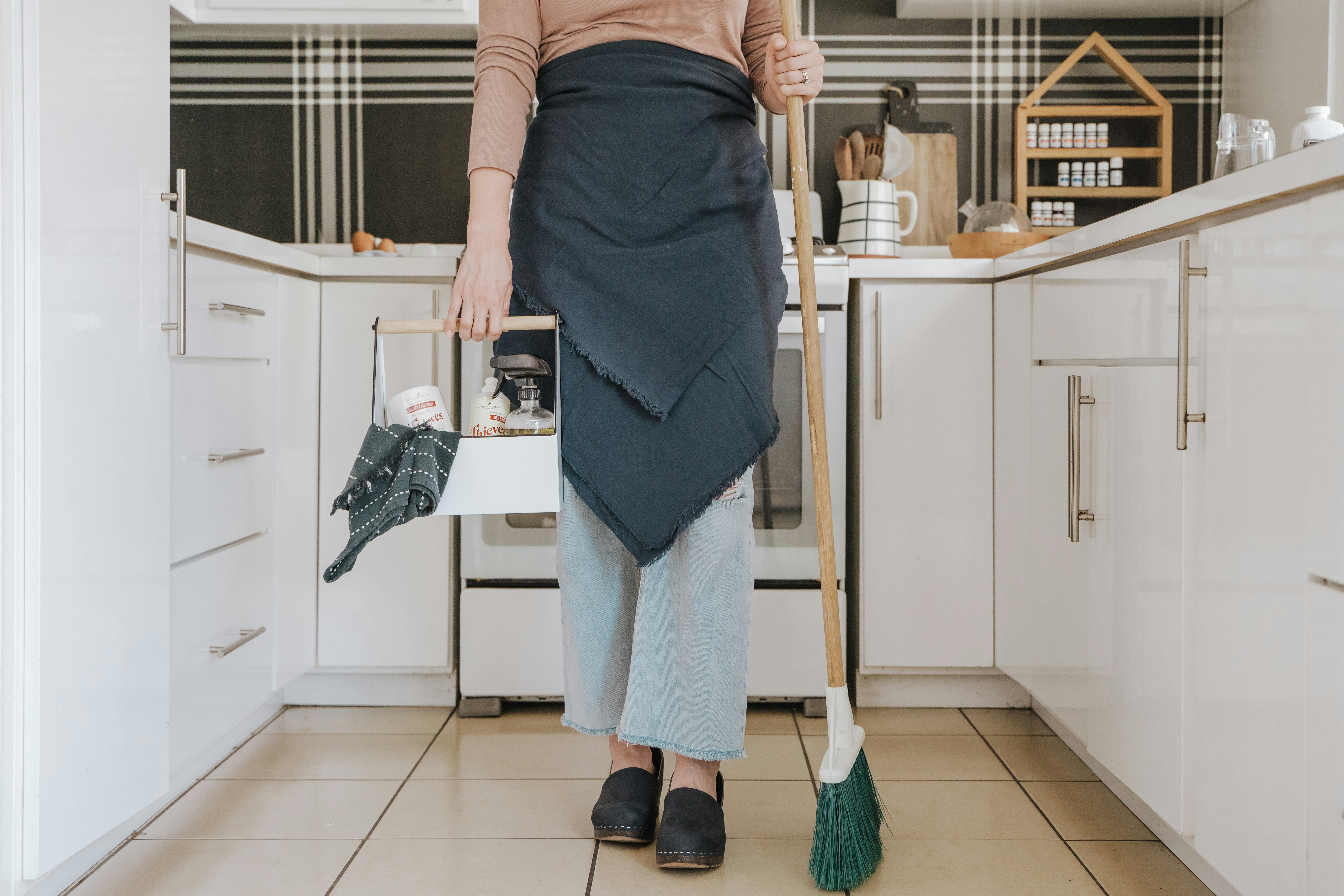 Deep cleaning service icon